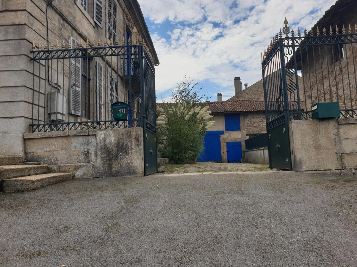Le Chateau Châteauponsac Esterno foto