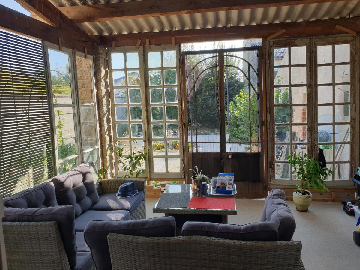 Le Chateau Châteauponsac Esterno foto